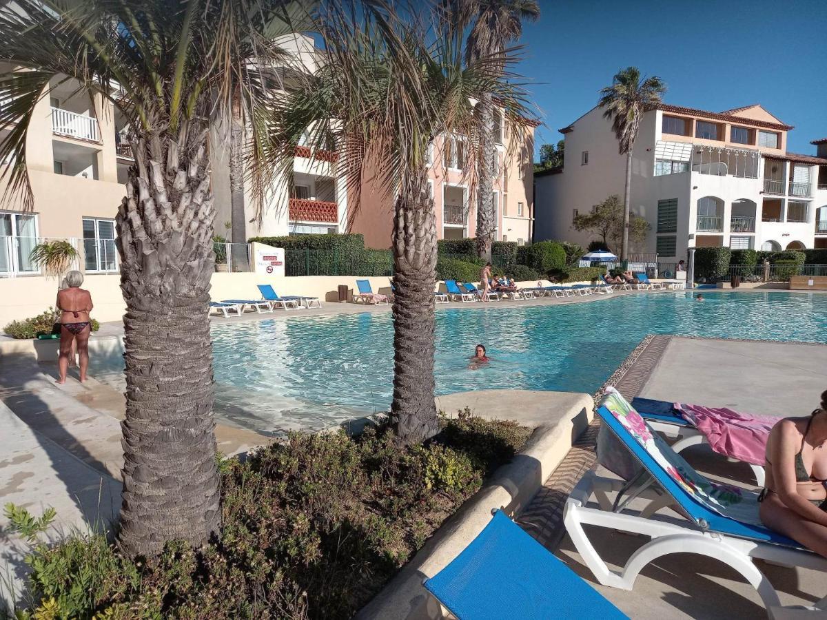 Magnifique Rez De Jardin & Piscine & Bord De Mer Leilighet Six-Fours-les-Plages Eksteriør bilde